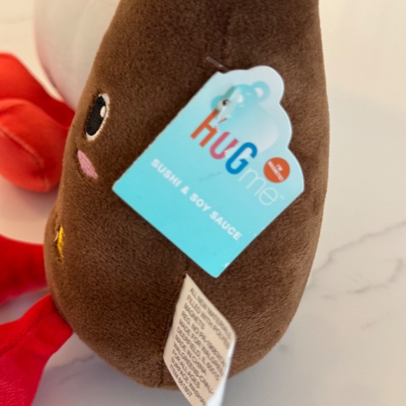 Hug Me Walgreens 2023 Sushi and Soy Sauce Bottle NWT Smoochy Pals Plush - Picture 3 of 7